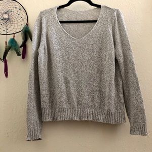 Brandy Melville- Sigail Knit Sweater